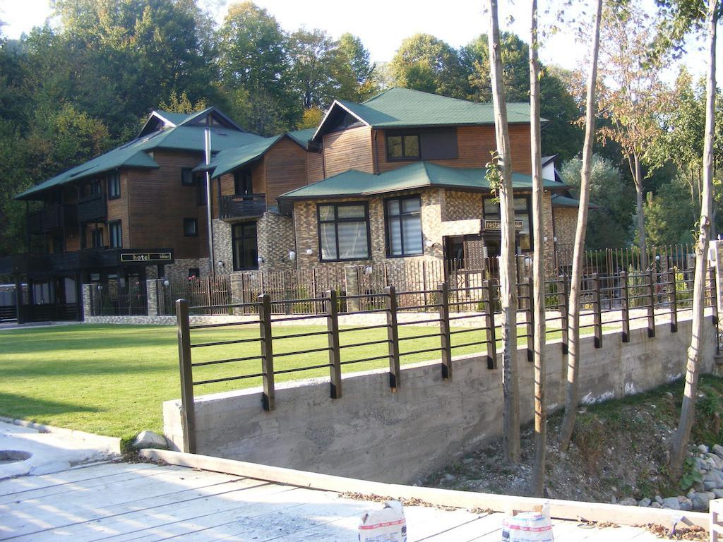 Hotel Hillden Lodge&Restaurant Drumu Carului Eksteriør bilde