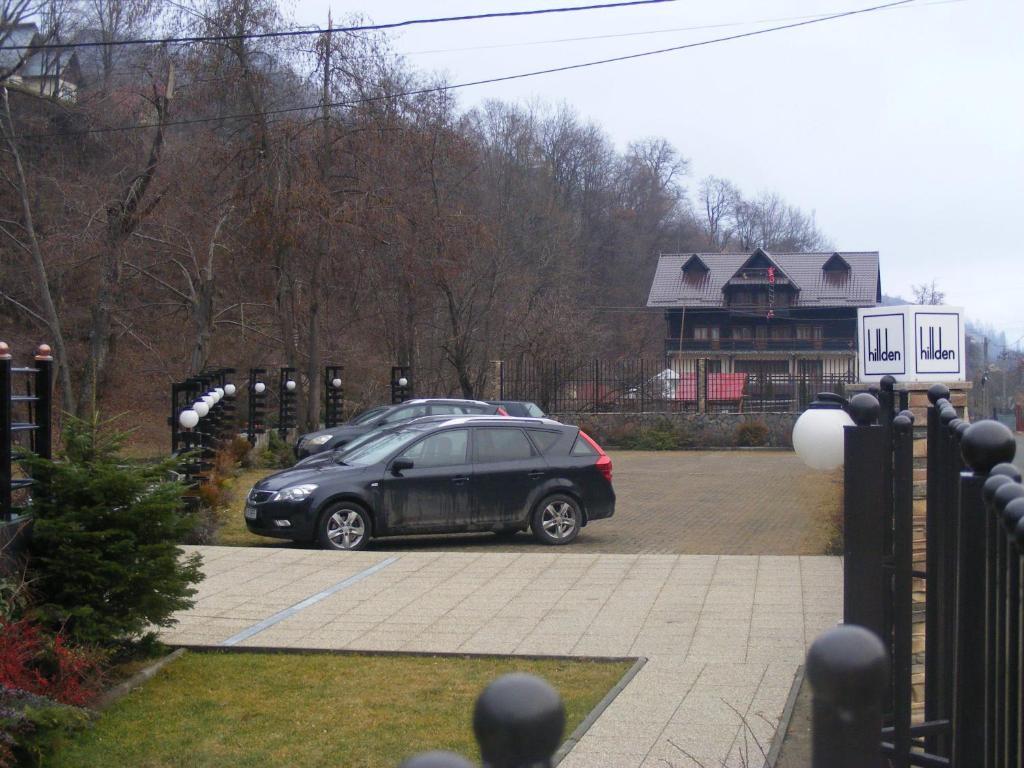 Hotel Hillden Lodge&Restaurant Drumu Carului Eksteriør bilde